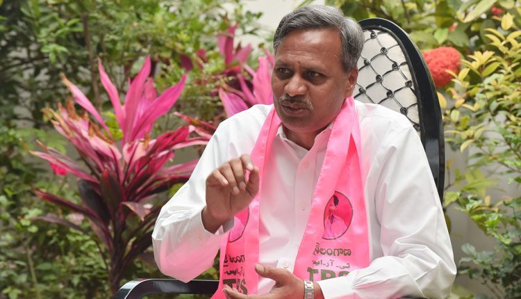 ప్రశ్నకాదు.. పరిష్కారం కావాలి