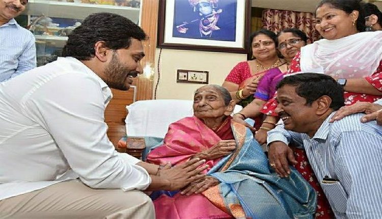 పింగళికి భారతరత్న ఇవ్వాలి