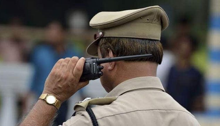 ఎమ్మెల్యేకు చంపుతానని బెదిరింపులు.. బీజేపీ మాజీ ఆఫీస్‌ బేరర్‌ అరెస్టు