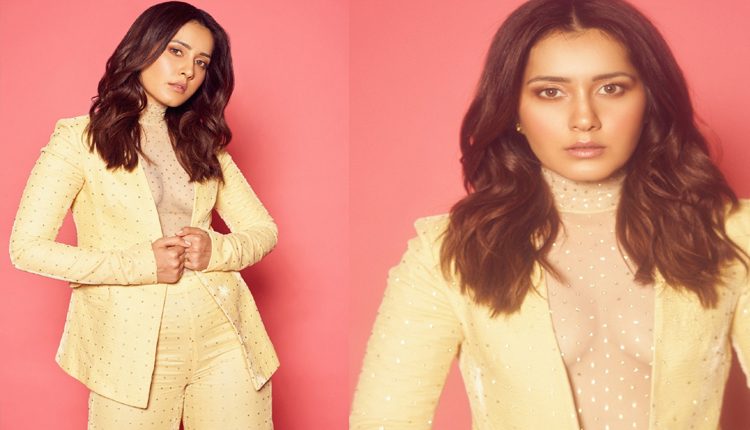 బోల్డ్ లుక్‌లో రాశీ ఖ‌న్నా.. ఫొటోలు వైర‌ల్