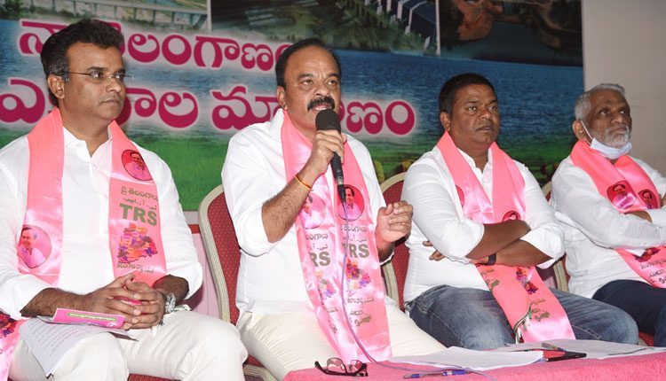 దమ్ముంటే కేంద్రాన్ని నిలదీయాలి