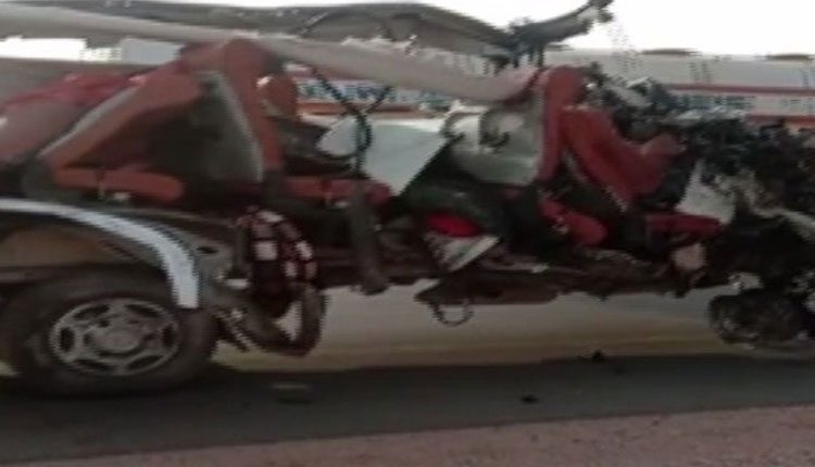 బస్సు, ట్రక్కు ఢీకొని.. ఐదురుగు దుర్మరణం