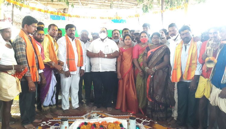 కురుమల అభివృద్ధికి  కృషి