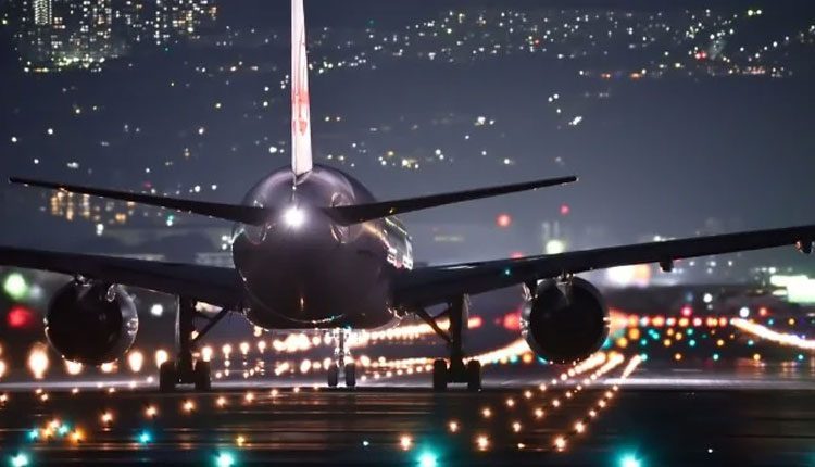 శ్రీనగర్‌ నుంచి ఢిల్లీకి తొలి నైట్ ఫ్లైట్‌