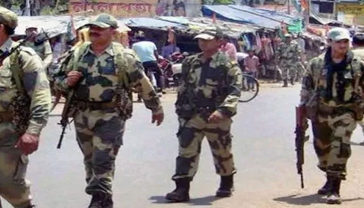 బెంగాల్‌ ఎన్నికలకు యూపీ పోలీసులు.. ఈసీకి టీఎంసీ లేఖ