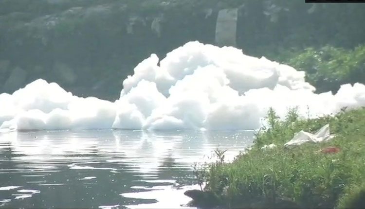 య‌మునా న‌దిలో పెరుగుతున్న కాలుష్యం