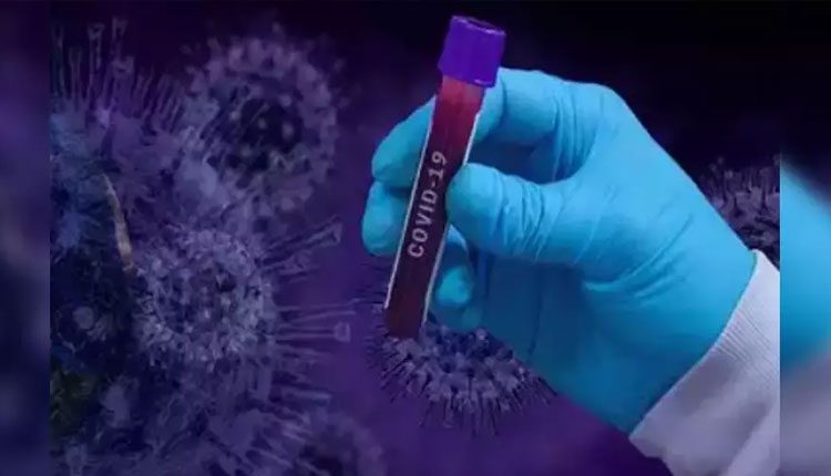 యూపీ మ‌హిళ‌కు సౌతాఫ్రికా స్ట్రెయిన్