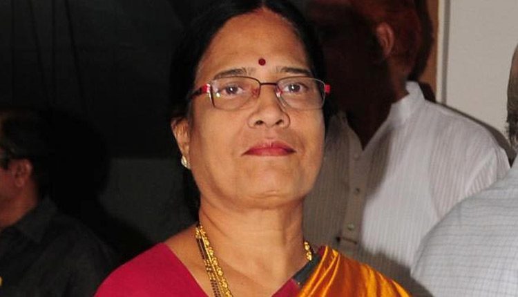 మూడో రౌండ్‌లోనూ సుర‌భి వాణీదేవి ముందంజ‌