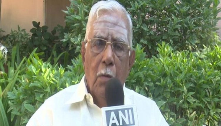 ‘ఆధ్యాత్మిక రాజకీయాలకు రజినీకాంత్‌ మద్దతుగా నిలవాలి’