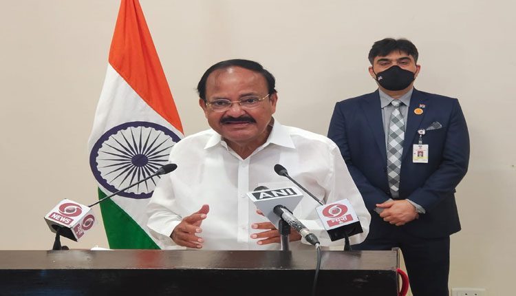 వెంక‌య్య ఖాతాకు బ్లూటిక్ రీస్టోర్ చేసిన ట్విట‌ర్‌