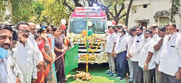 ప్రజలకు సత్వర వైద్యం కోసమే..