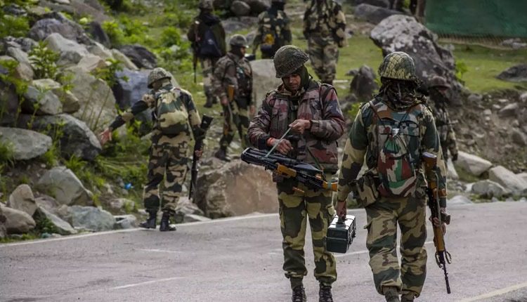 షోపియాన్‌లో ఎన్‌కౌంటర్‌.. ఇద్దరు ఉగ్రవాదుల హతం