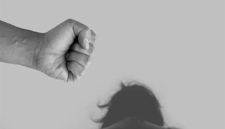 తండ్రిపై పొక్సో చట్టం కింద కేసు