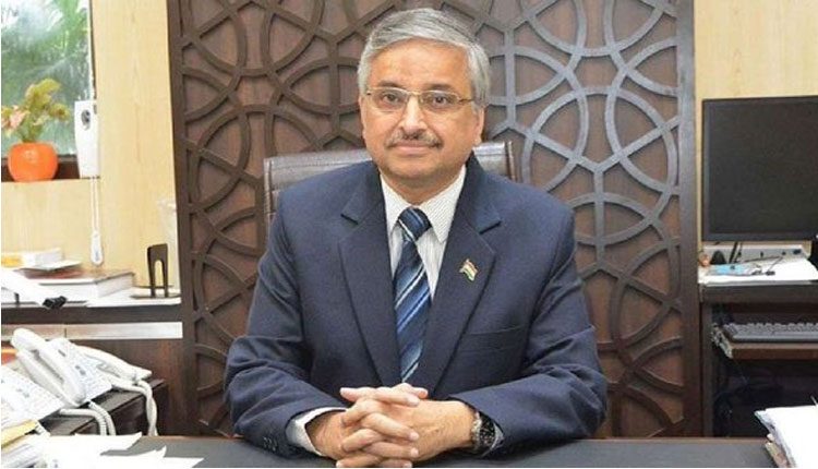 ఆస్ట్రాజెనెకా వ్యాక్సిన్‌ :  బ్లడ్‌ కాట్స్‌ రిస్క్‌పై స్పందించిన ఎయిమ్స్‌ చీఫ్‌