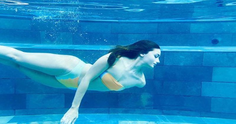 అండ‌ర్ వాట‌ర్‌లో అలియా ర‌చ్చ‌.. పిక్ వైర‌ల్