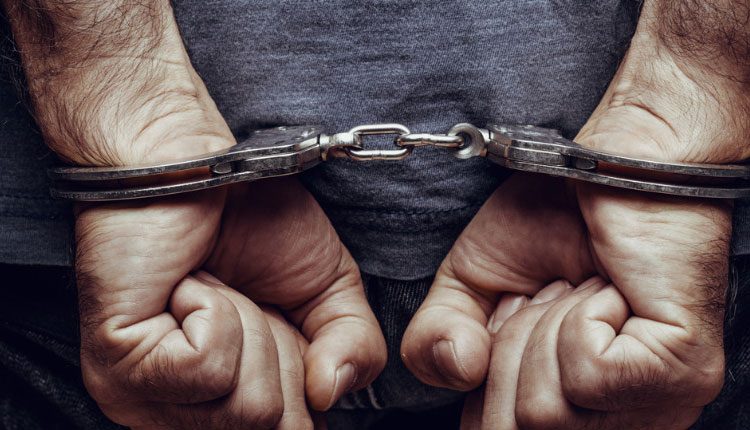 చైన్‌ స్నాచింగ్‌కు పాల్పడిన వ్యక్తి అరెస్ట్‌