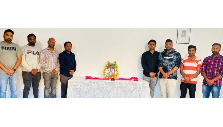 సత్యంకు టీఆర్‌ఎస్ ఆస్ట్రేలియా ఘన నివాళి