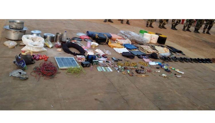 ఛత్తీస్‌గఢ్‌లో ఎదురు కాల్పులు..పేలుడు పదార్థాలు స్వాధీనం