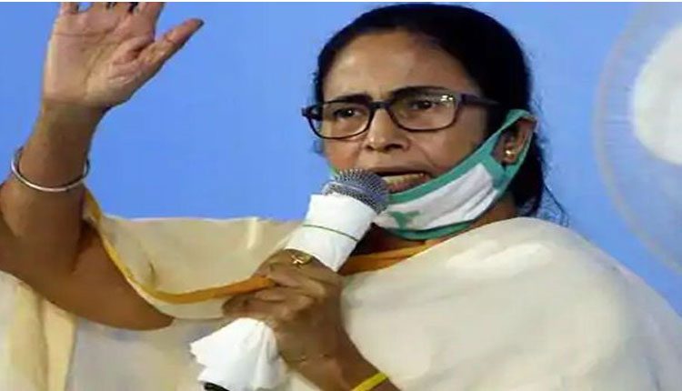 బెంగాల్లోకి యూపీ నుంచి కాషాయ పార్టీ గూండాలు : మమతా బెనర్జీ