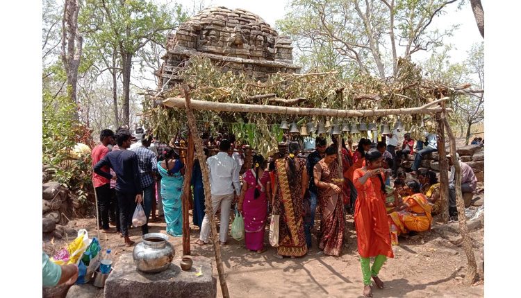 వైభవంగా లక్ష్మీనరసింహాస్వామి కల్యాణం