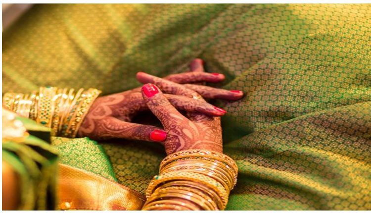 పెండ్లి కోసం పోలీసులను ఆశ్రయించిన యువకుడు!