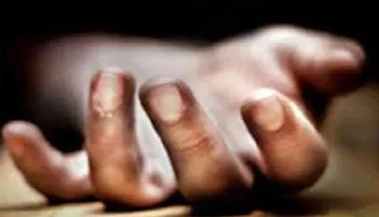 ప్రేమ విఫలమై మెడికల్‌ విద్యార్థి ఆత్మహత్య