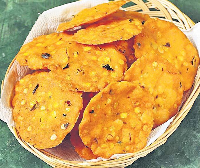 మినుప గారెలు