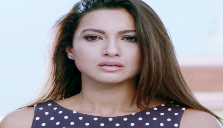 కోవిడ్ పాజిటివ్ వచ్చాక షూటింగ్‌కు వెళ్లిన హీరోయిన్.. కేసు నమోదు