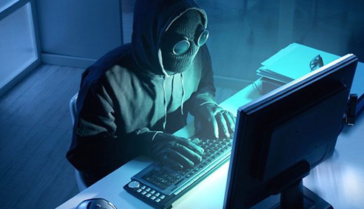 అమ్మాయే అనుకుని ప్రైవేటు వీడియోలు పంపిన వైనం