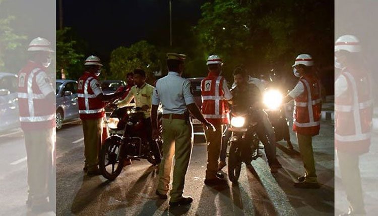 మాదాపూర్‌లో రోడ్డు ప్రమాదం.. యువకుడు మృతి