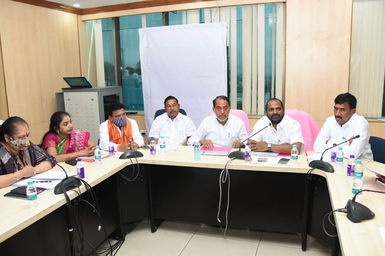 ఎకో టూరిజం అభివృద్ధిపై మంత్రుల స‌మీక్ష