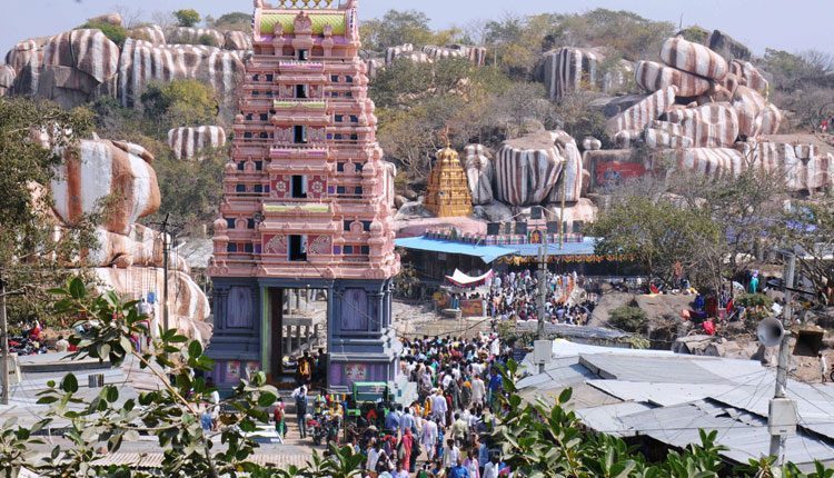 రేపటి నుంచి ఏడుపాయల దర్శనం