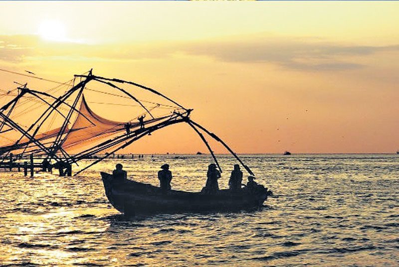 శ్రీలంక నేవీ అదుపులో 54 మంది భారత జాలర్లు