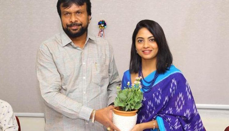 బిగ్ బాస్ హారిక‌కు అరుదైన గౌర‌వం