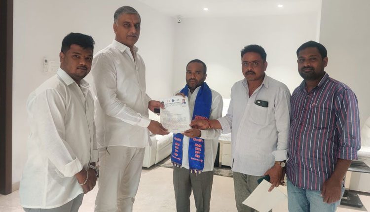 మ‌మ్మ‌ల్ని కూడా ఆదుకోండి : వంగ‌ప‌ల్లి శ్రీ‌నివాస్ మాదిగ‌