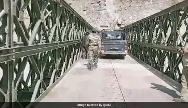 22 మిలియ‌న్ క్యూబిక్ మీట‌ర్ల రాళ్లు కూల‌డం వ‌ల్లే ఆ వ‌ర‌ద‌..