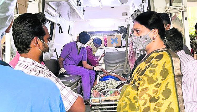 సునీల్‌కు సర్కారు అండ