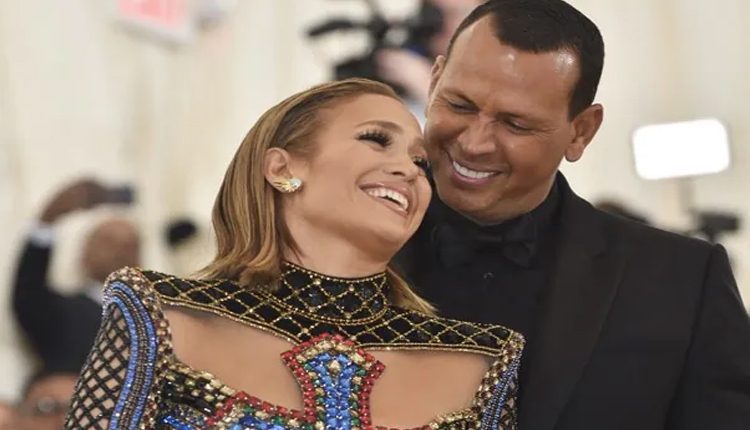 ప్రియుడికి బ్రేక‌ప్ చెప్పిన జెన్నిఫ‌ర్ లోపెజ్