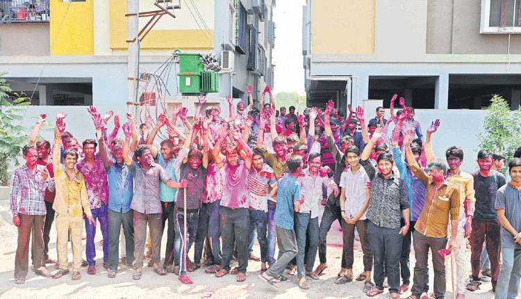 రంగ్‌ బర్‌సే