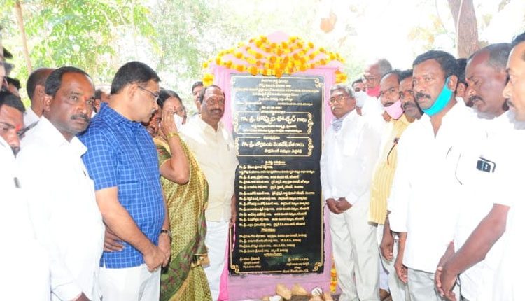 ప్రతి ఇంటికి ప్రభుత్వ సాయం: మంత్రి కొప్పుల