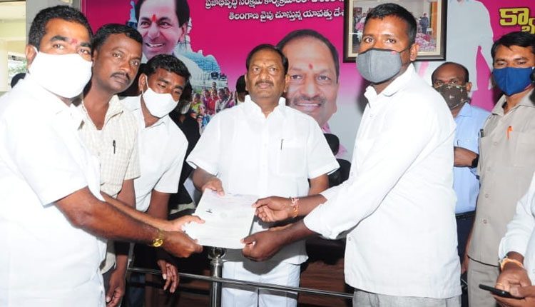 నిరుపేదలకు అండగా సీఎంఆర్‌ఎఫ్‌ : మంత్రి కొప్పుల