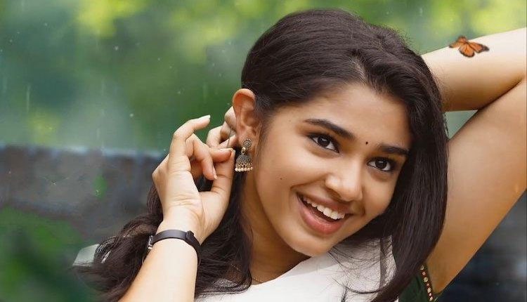 తెలంగాణ యాస‌లో ఎంట‌ర్‌టైన్ చేయ‌నున్న‌ ‘బేబ‌మ్మ’