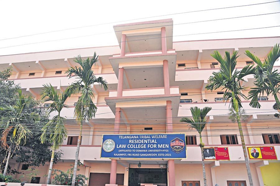 సంగారెడ్డిలో గిరిజన న్యాయకళాశాల