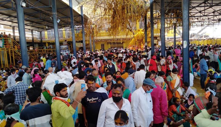 ‘మల్లన్న’ క్షేత్రానికి పోటెత్తిన భక్తులు