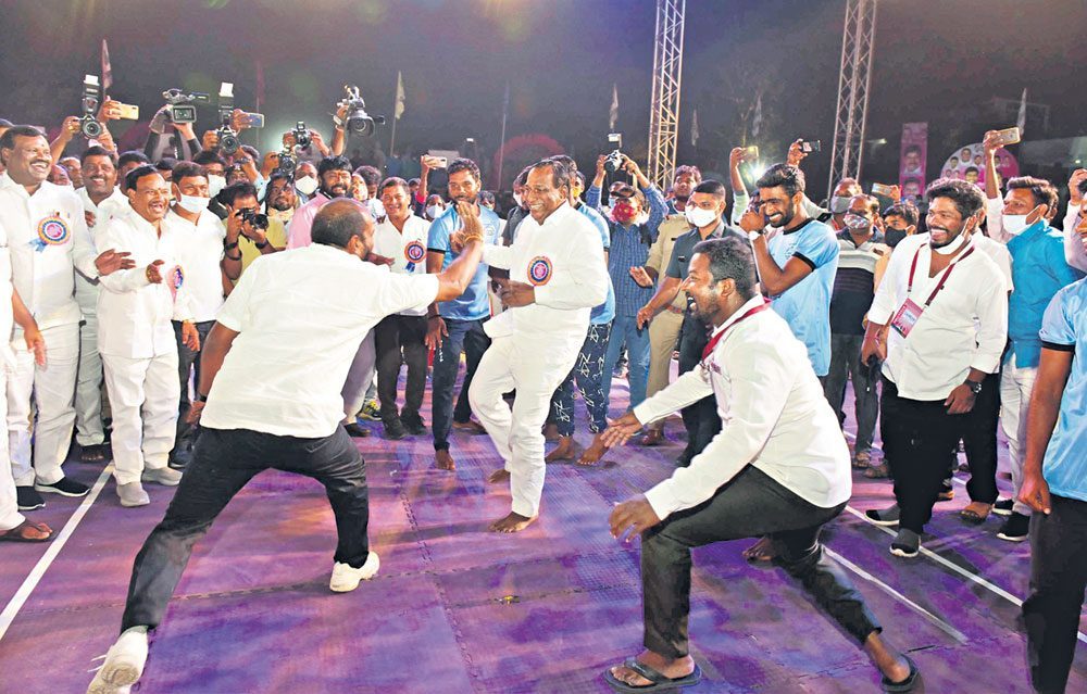 జోరుగా హుషారుగా