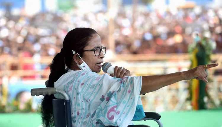 నేనో పెద్ద గాడిద‌ను.. వాళ్ల నిజ‌స్వ‌రూపం గుర్తించ‌లేక‌పోయాను: మ‌మ‌త‌