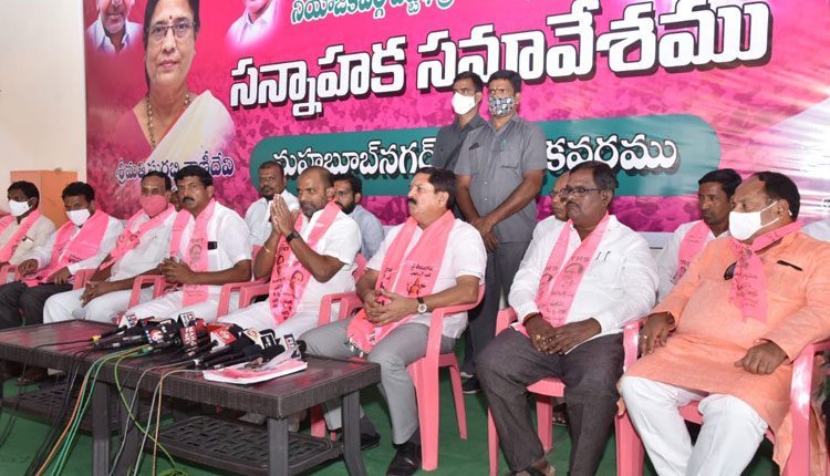 టీఆర్‌ఎస్‌తోనే సమస్యలు పరిష్కారం : మంత్రి శ్రీనివాస్‌ గౌడ్‌
