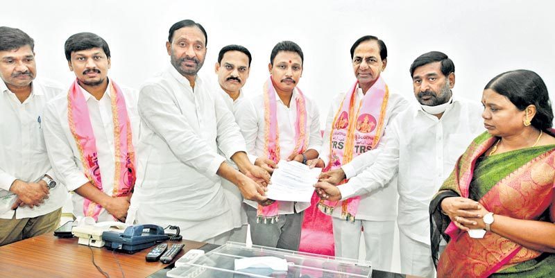 సాగర్‌ టీఆర్‌ఎస్‌ అభ్యర్థి నోముల భగత్‌