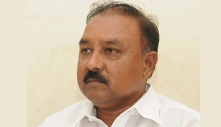 హెచ్‌సీయూకి పీవీ పేరు పెట్టాలి