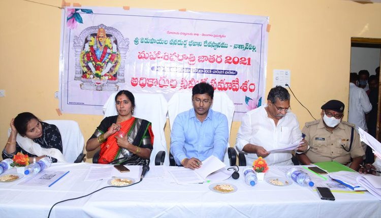 ఏడుపాయల జాతరకు ఏర్పాట్లు చేయండి : ఎమ్మెల్యే పద్మాదేవేందర్‌రెడ్డి